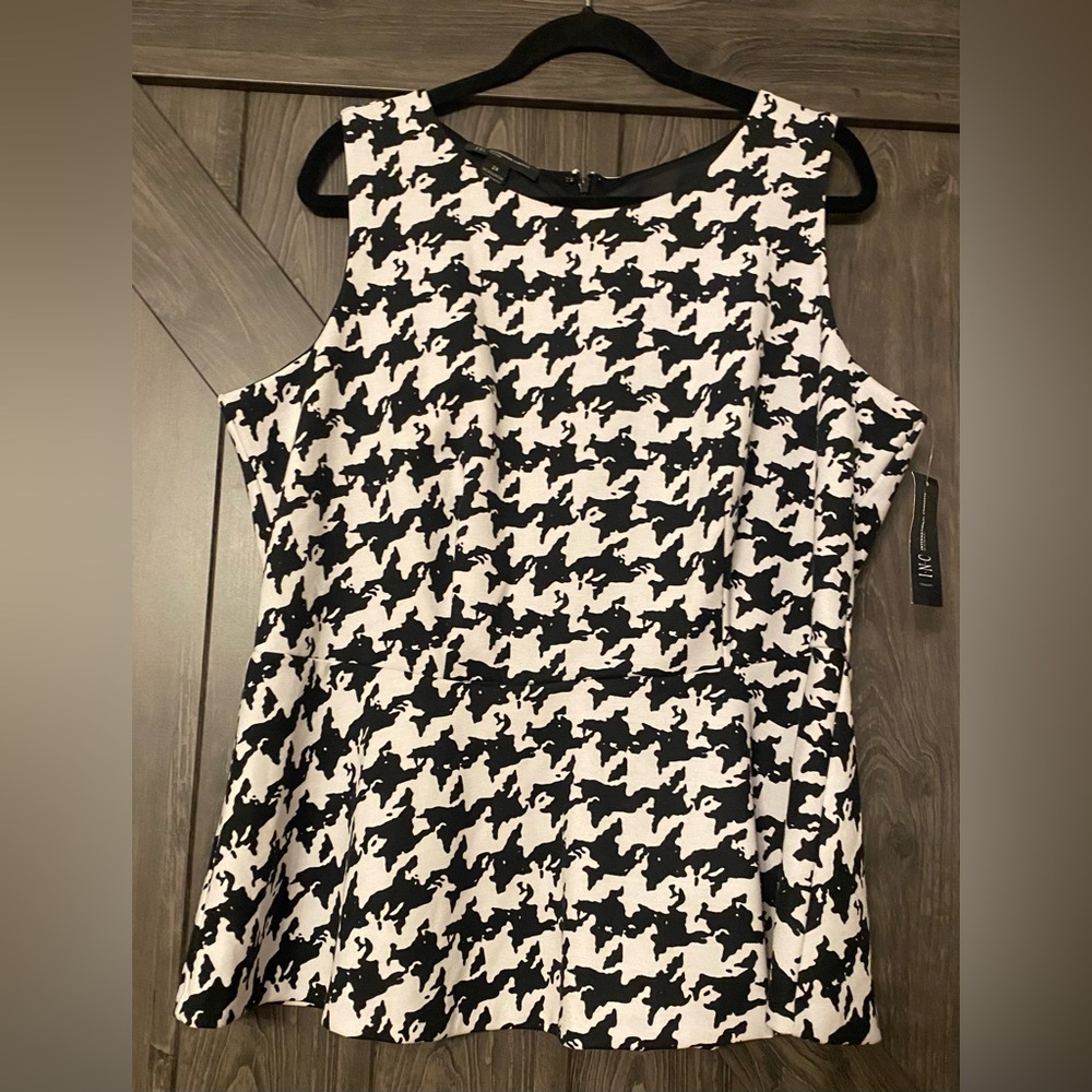 INC Black and White Sleeveless Houndstooth peplum top, NWT, sz 2X